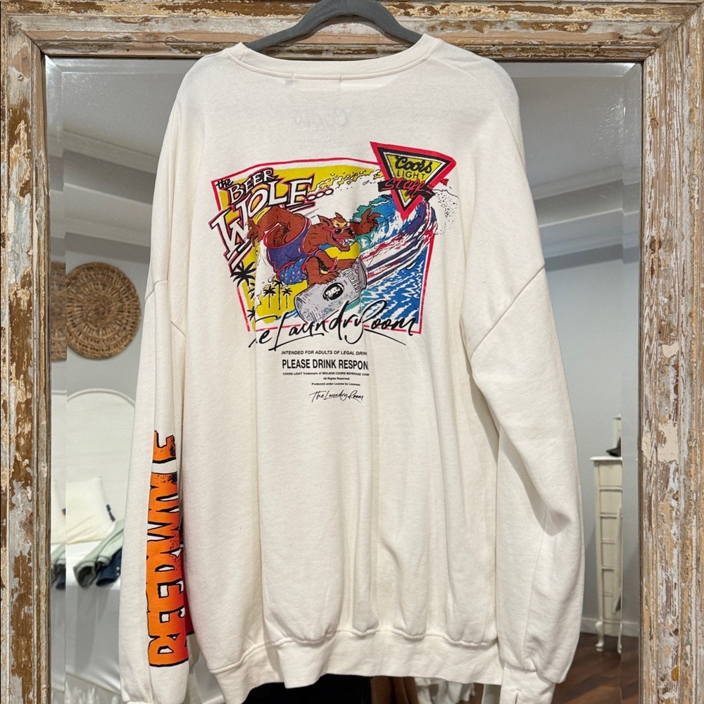 Laundry room coors  light sweatshirt - Picture 4 of 5